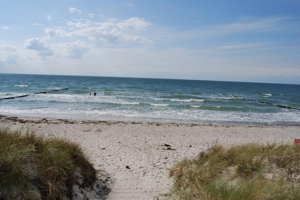 Doppelhaushaelfte In Vitte Auf Hiddensee Exterior photo